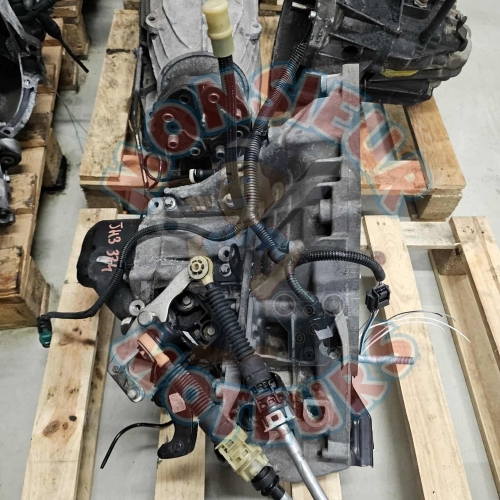 Caixa de velocidades Renault Clio referência JH3 334